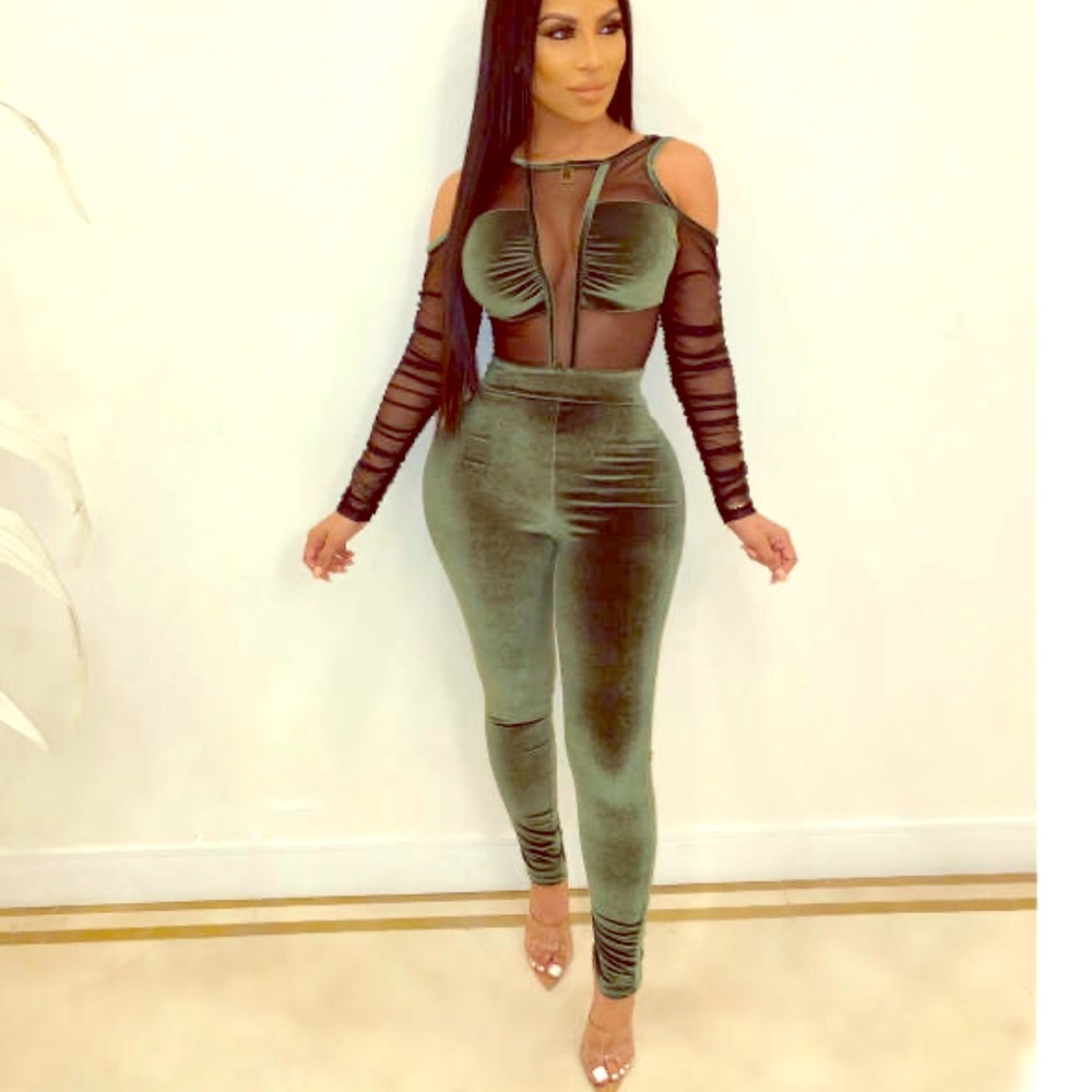 Elegant Green Velvet Jumpsuit